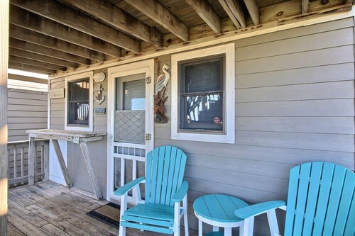 9 Nautical Nine Studio Bedroom Condo by RedAwning