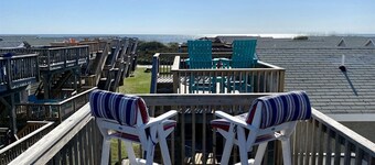 13 Dry Dock Studio Bedroom Condo by RedAwning