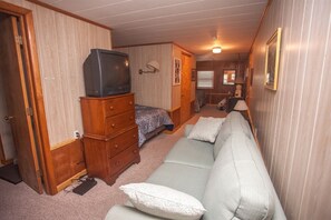 Cottage, 2 Bedrooms | Interior