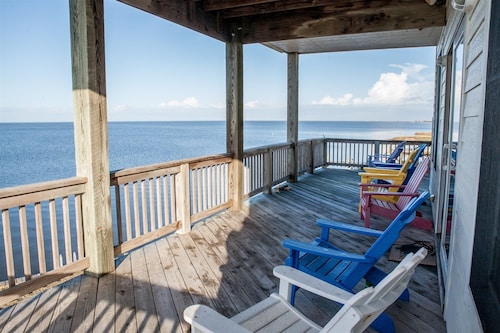 Skate Away 3 Bedroom Cottage by RedAwning