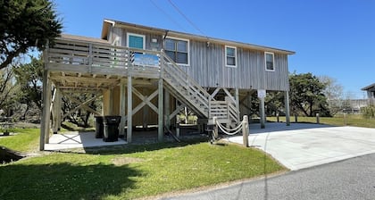 Tilghman's Nette 3 Bedroom Cottage by RedAwning