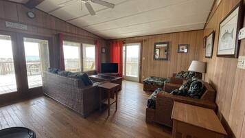 Cottage, 3 kamar tidur | Area keluarga | TV dan pemutar DVD