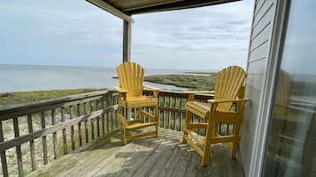 Condo, 1 Bedroom | Property grounds