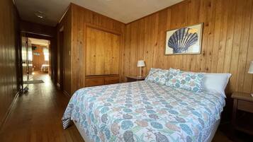 Cottage, 4 Bedrooms | 4 bedrooms, free WiFi