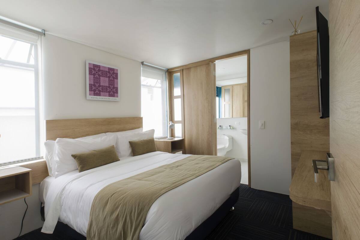 Ropa de cama de alta calidad y camas con pillow-top