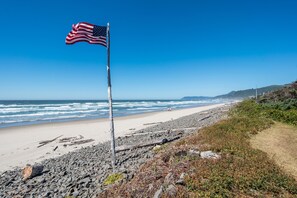Cottage, 2 Bedrooms | Beach