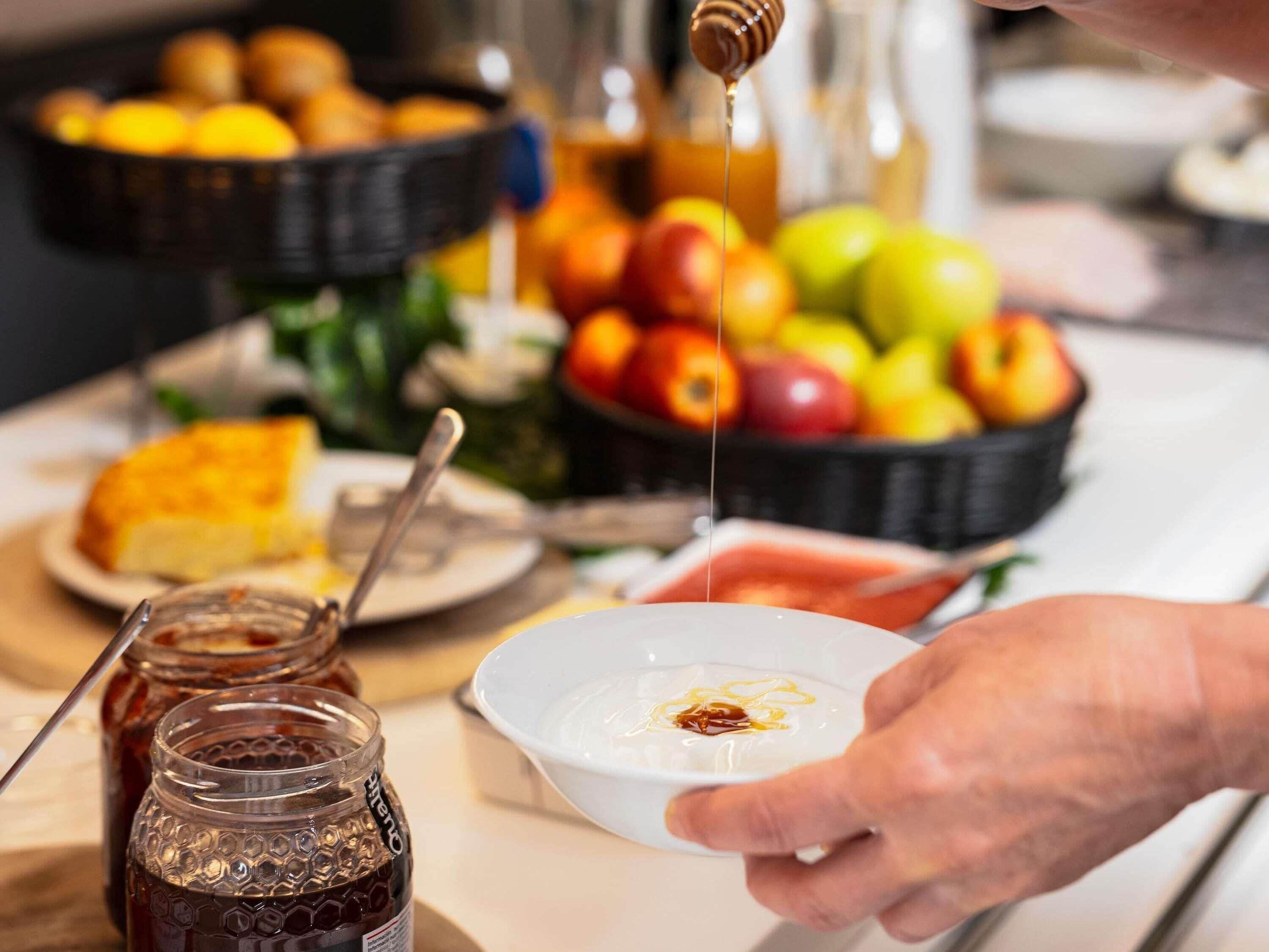 Daily buffet breakfast for a fee