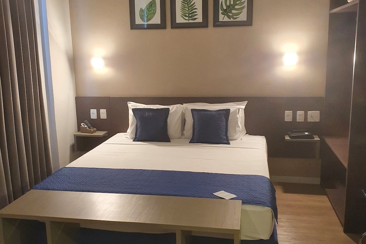 minibar, in-room safe, desk, soundproofing