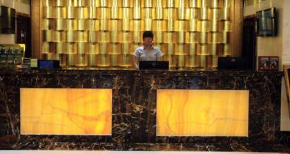 GreenTree Inn North WeiHai Station North International Bathing Beach Hotel