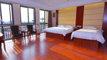 In-room safe, free WiFi