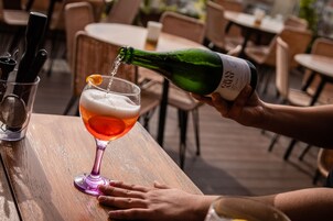 酒吧（店内）
