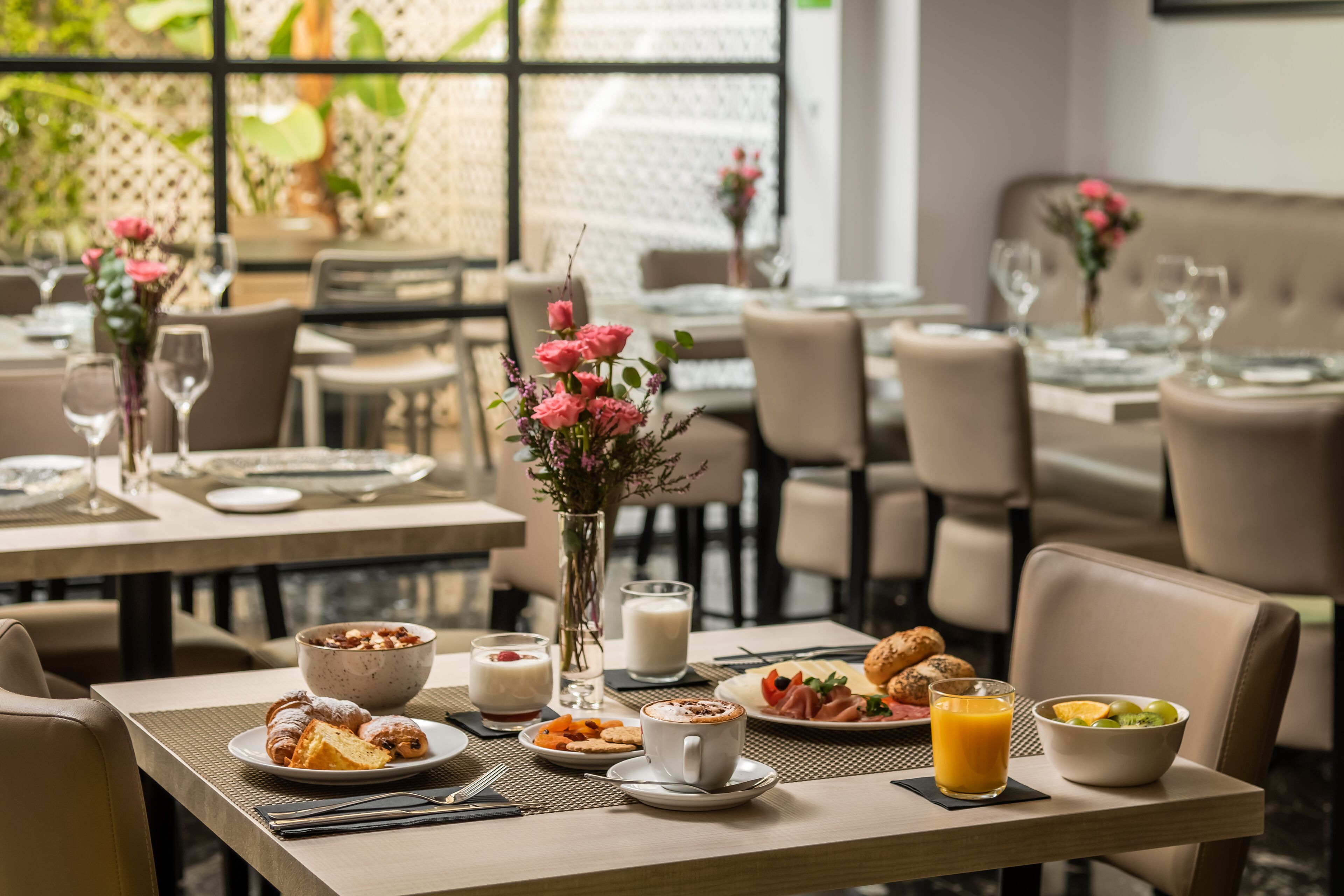 Daily buffet breakfast (EUR 14 per person)