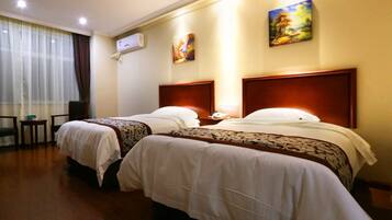 ستائر تعتيم ومكواة/لوح كي وواي فاي مجانًا