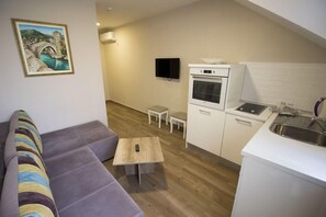 TV - Villa Divani (Mostar)