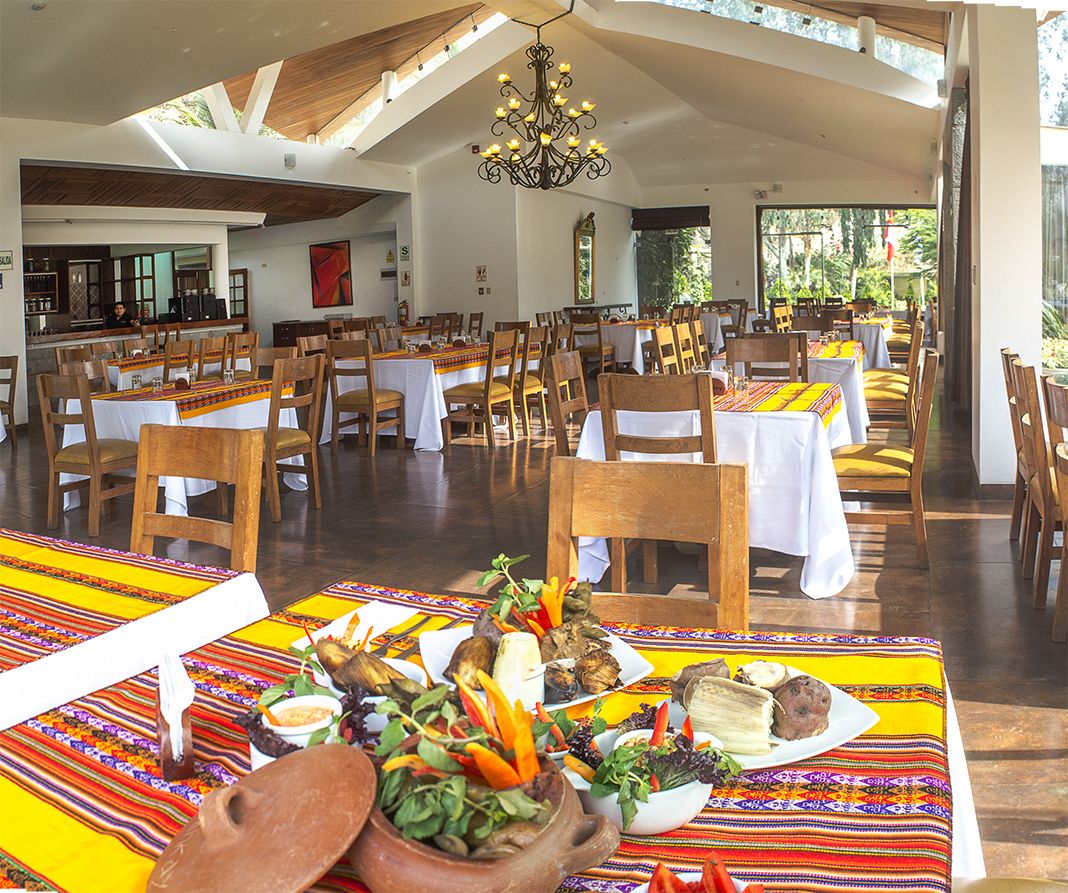 Breakfast and lunch served, Regional cuisine