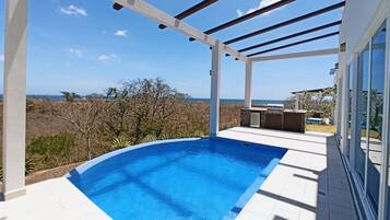 Luxury House | 2 bedrooms, premium bedding, individually decorated