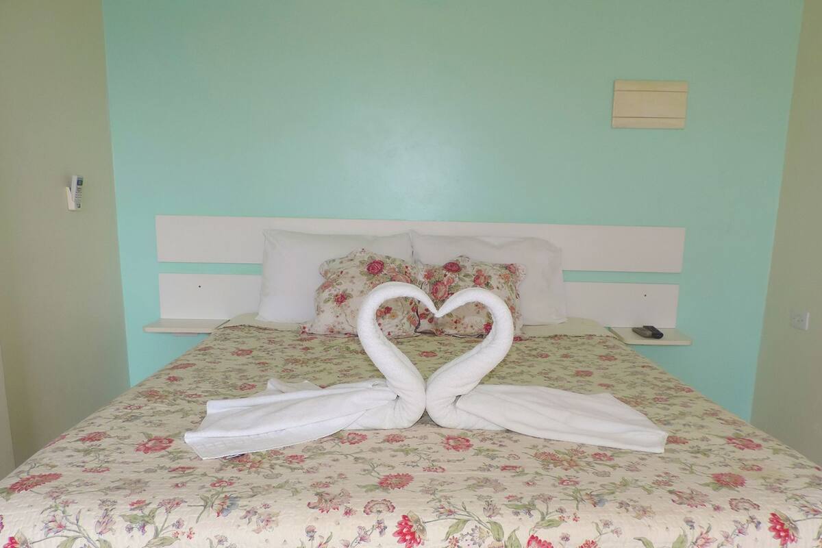 1 bedroom, minibar, cots/infant beds, free WiFi