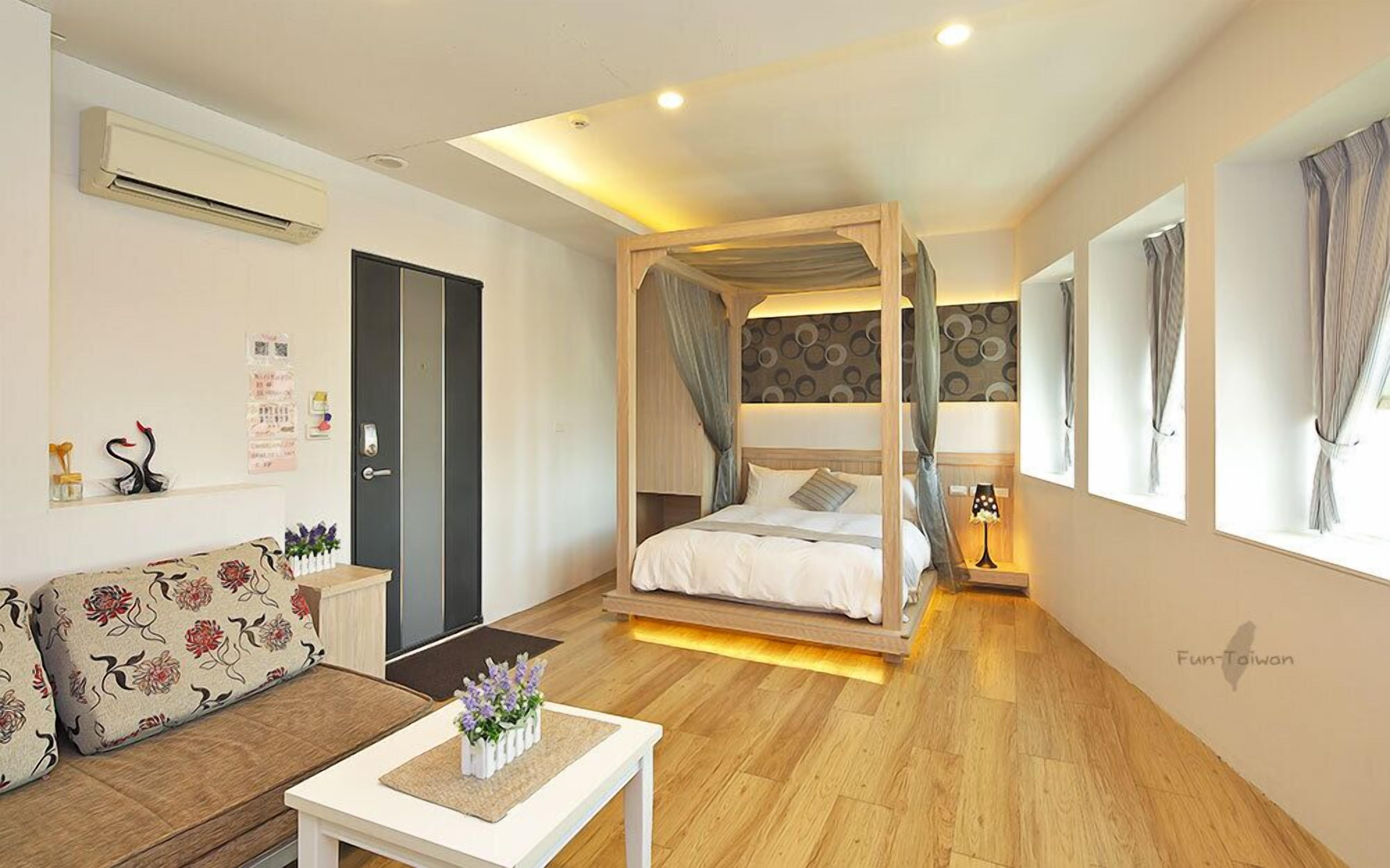 1 chambre, couette en duvet d'oie, minibar, bureau