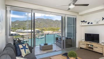 Studio (Unit 1311) | Living area