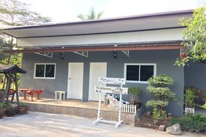 Exterior - Pool Pimaan Resort (Surin)