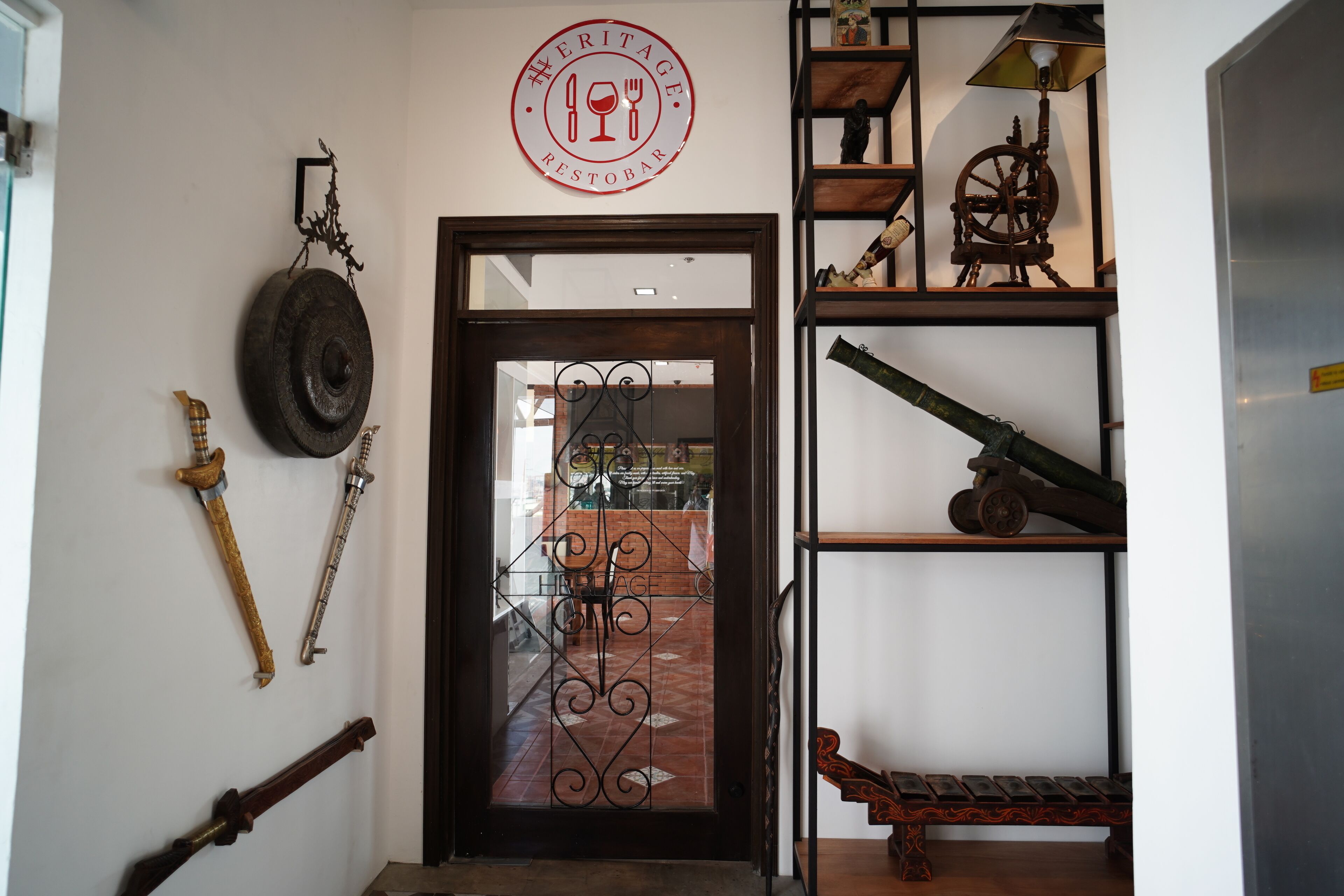 lunch and dinner served, local and international cuisine