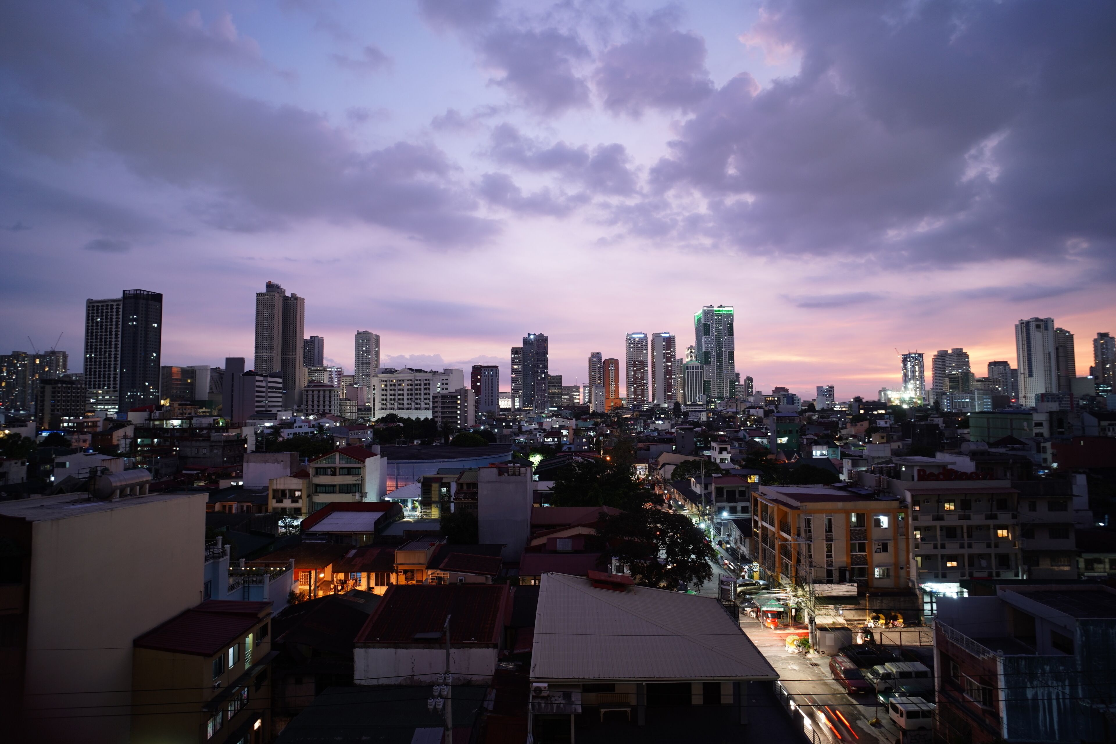 lunch and dinner served, local and international cuisine