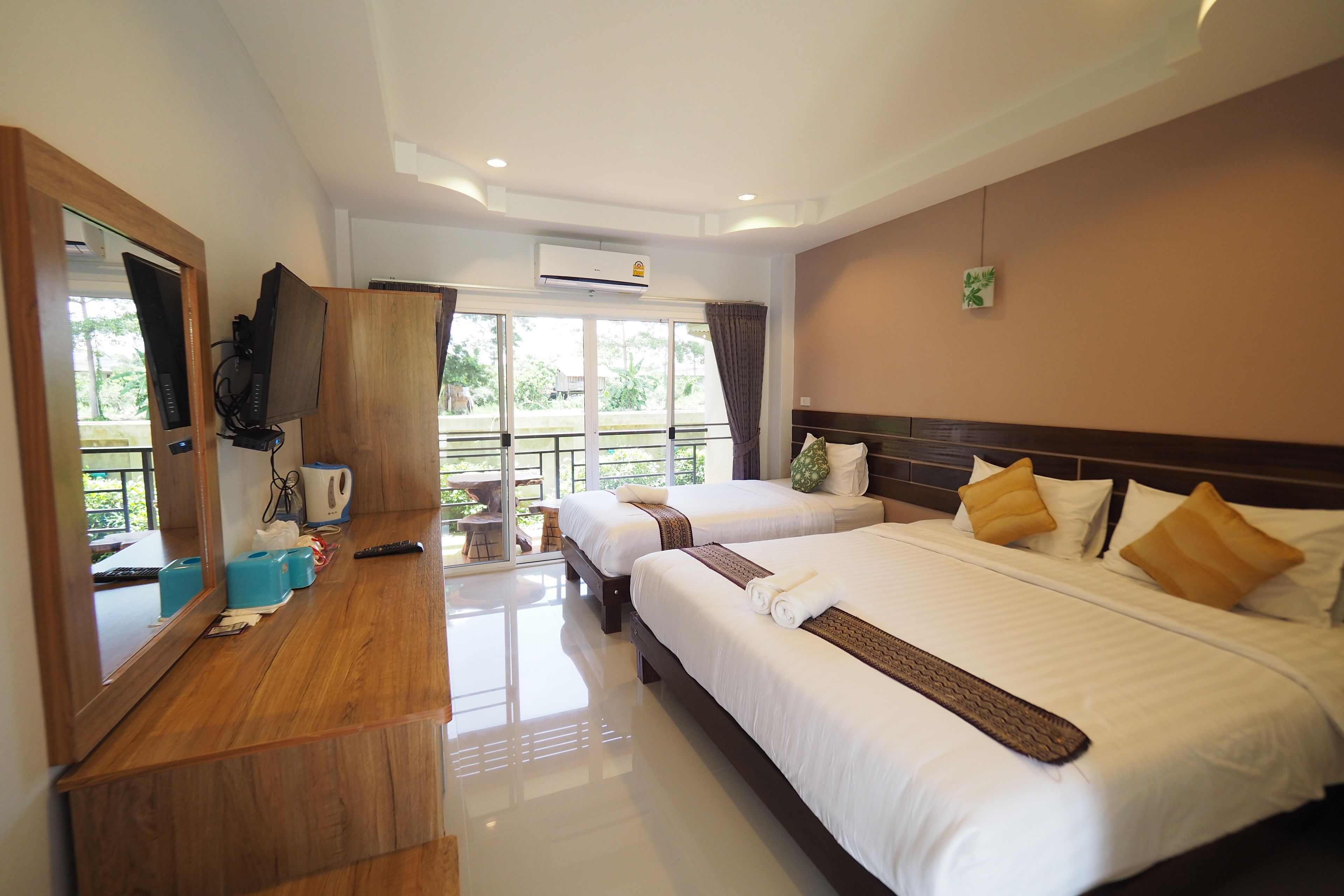 Tremannsrom – deluxe | Wi-fi (inkludert)