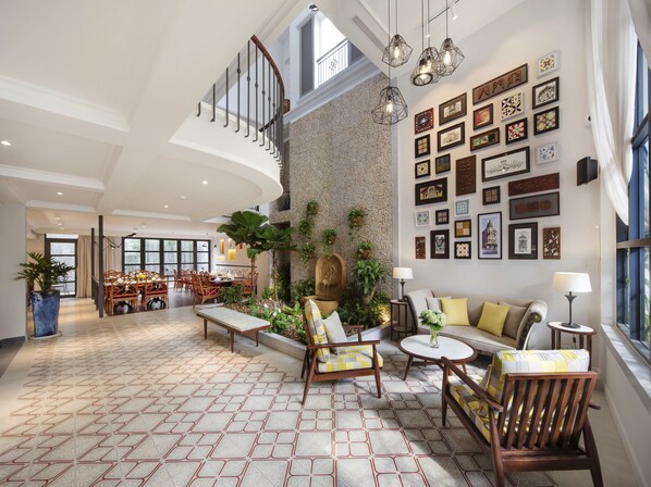 Lobby sitting area - Maison De Camille Boutique Hotel (Ho Chi Minh City)