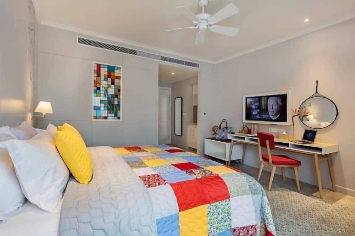 Literie de qualité supérieure, surmatelas, minibar
