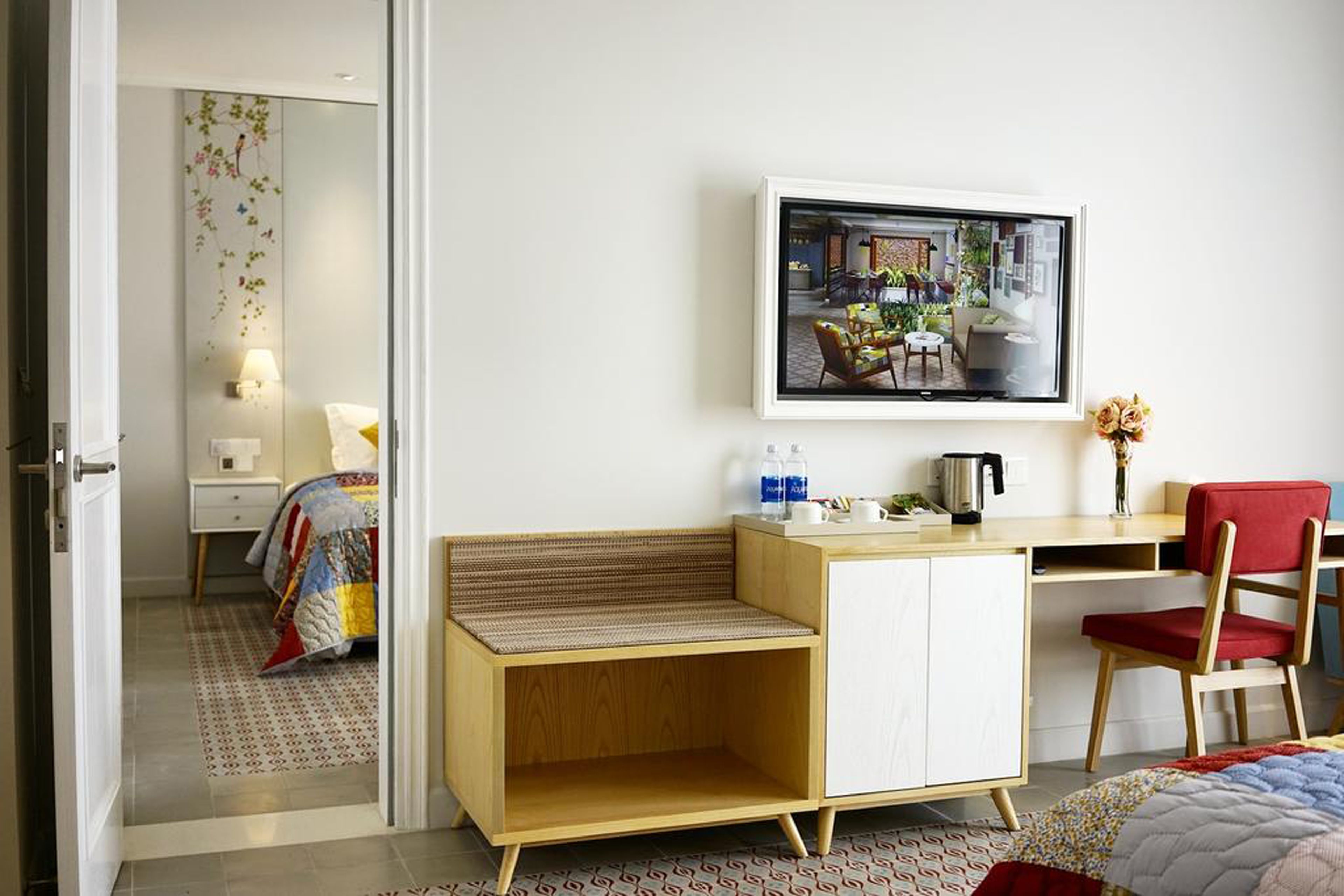 artist family room | 1 bedroom, premium bedding, pillow-top beds, minibar
