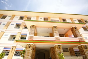 Exterior - Chalerm Lak Mansion (Surin)