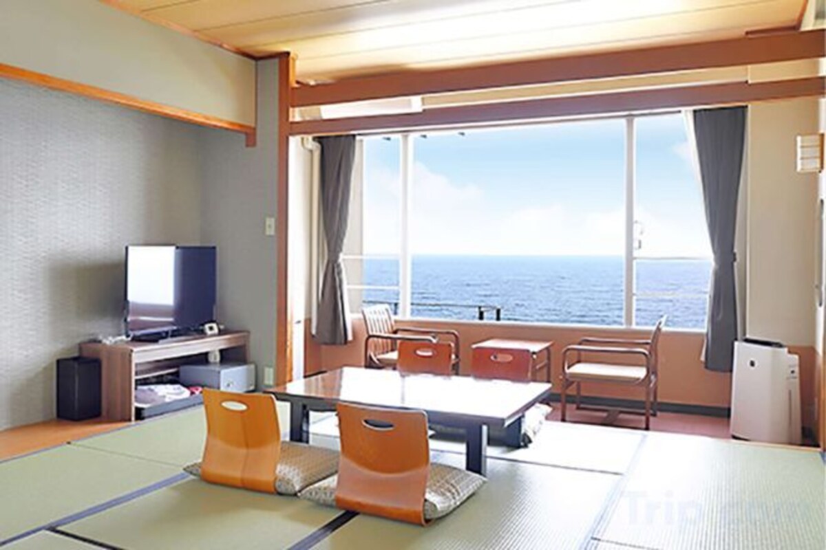 Japanese-Style Room With Ocean View - Non-Smoking