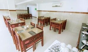 International cuisine - Treebo Centre Point (Kanayannur)