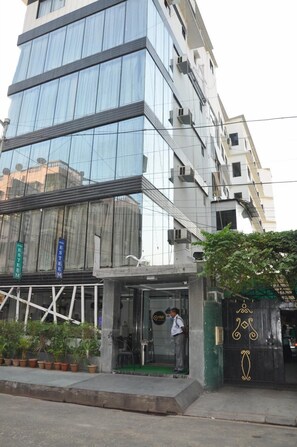 Exterior - Hotel Esteem (Kolkata)