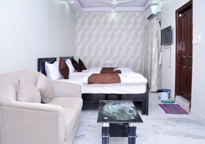 Executive-Dreibettzimmer, Mehrere Betten, Raucher, Stadtblick