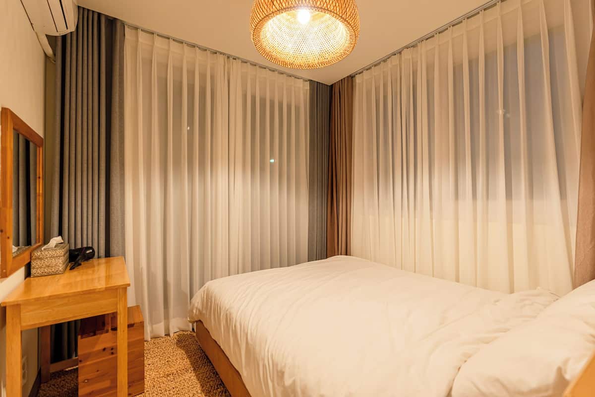 Family House, Multiple Beds, 2 Bathrooms, Garden View (45py Andante) | 1 bedroom, premium bedding, desk, blackout drapes