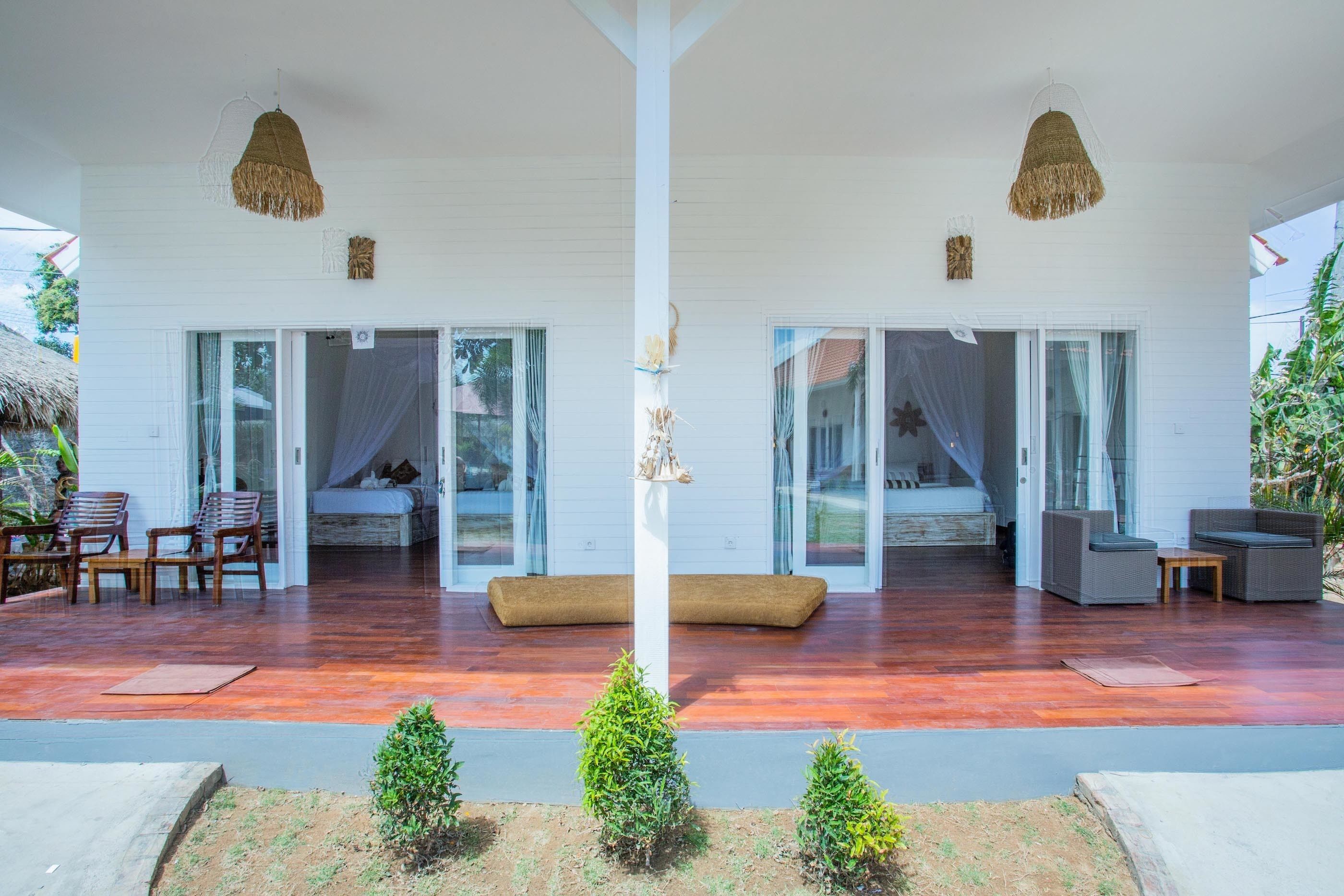 Familien-Vierbettzimmer, 2 Schlafzimmer, 2 Bäder, Poolblick | Terrasse/Patio