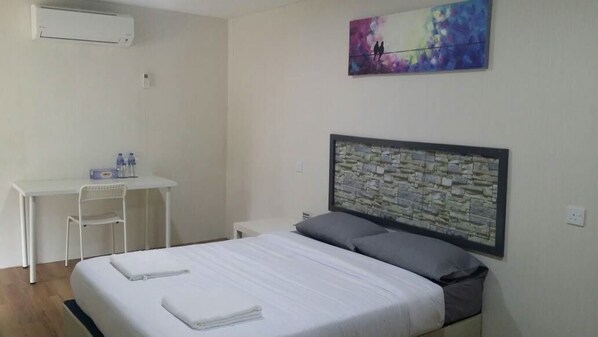 Chalet, 1 Bedroom | Iron/ironing board, free WiFi