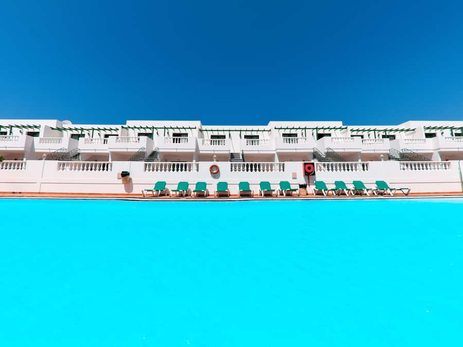 Outdoor pool, pool umbrellas, sun loungers