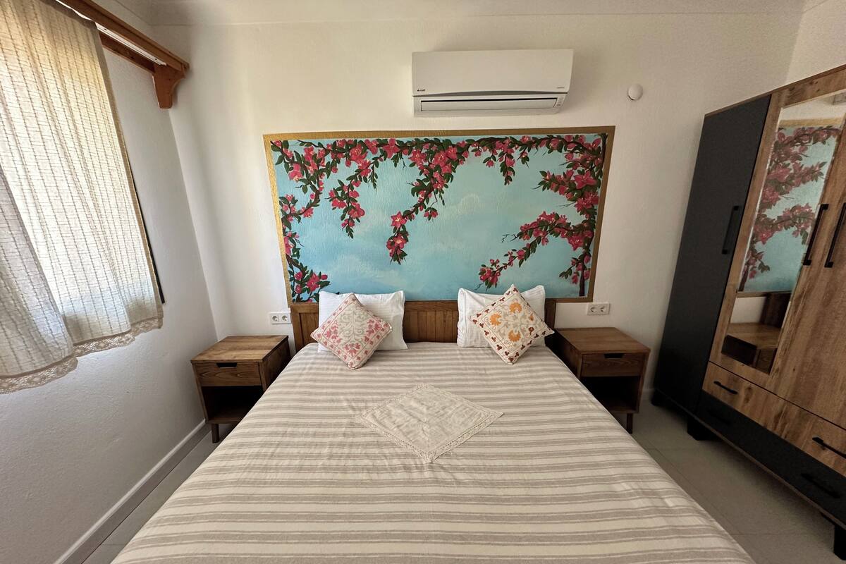 Basic-rum | Minibar med vissa gratis produkter, skrivbord och gratis wi-fi