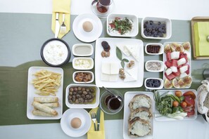 Esmorzar diari complet gratuït 