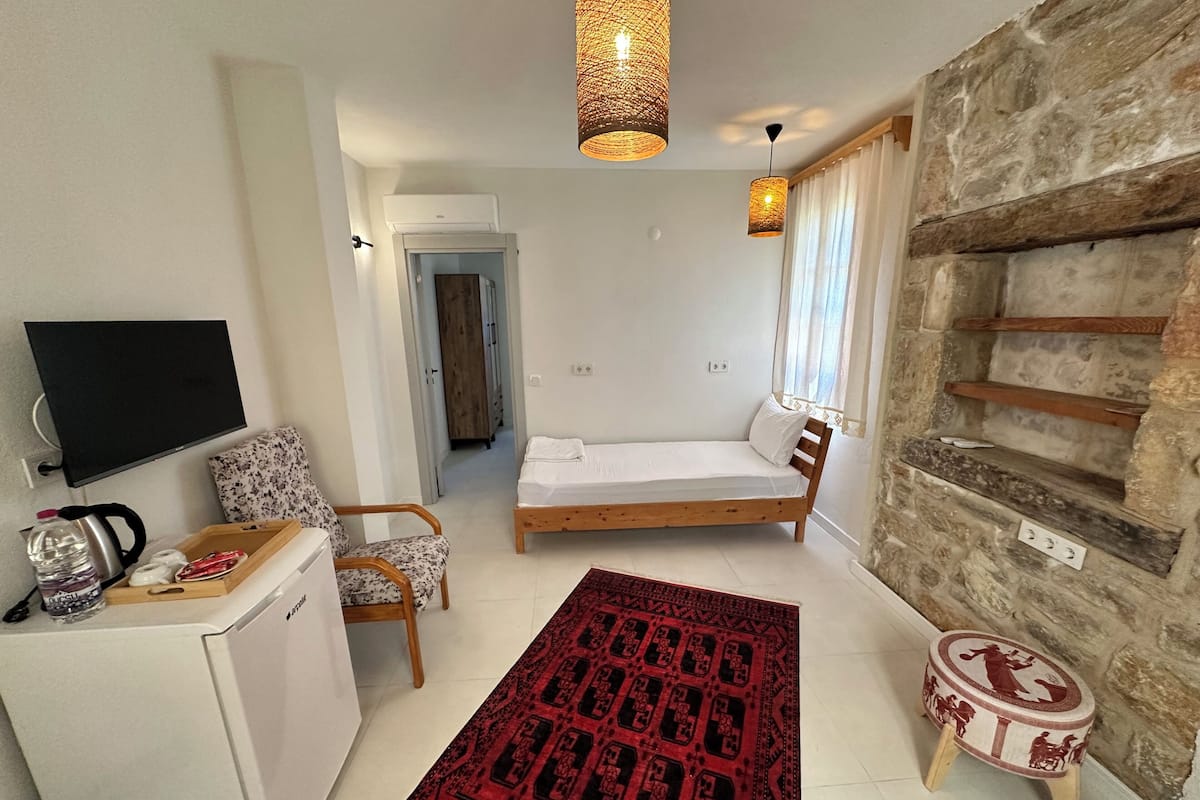 Basic-rum | Minibar med vissa gratis produkter, skrivbord och gratis wi-fi