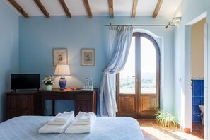 华丽双人房 | 办公桌、笔记本电脑工作区、隔音、免费 WiFi