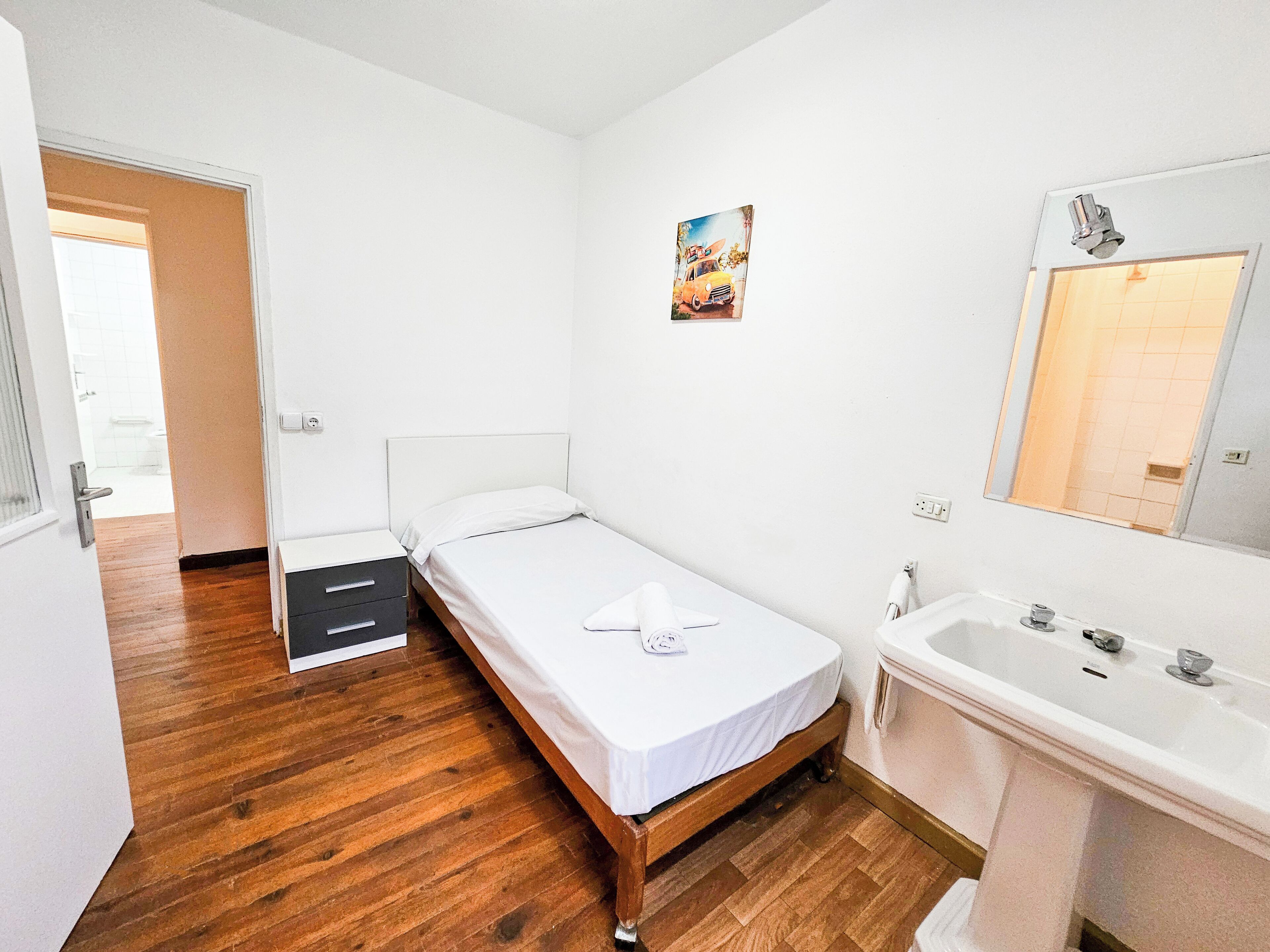 Family Chalet, 5 Bedrooms | 1 bedroom, individually decorated, individually furnished