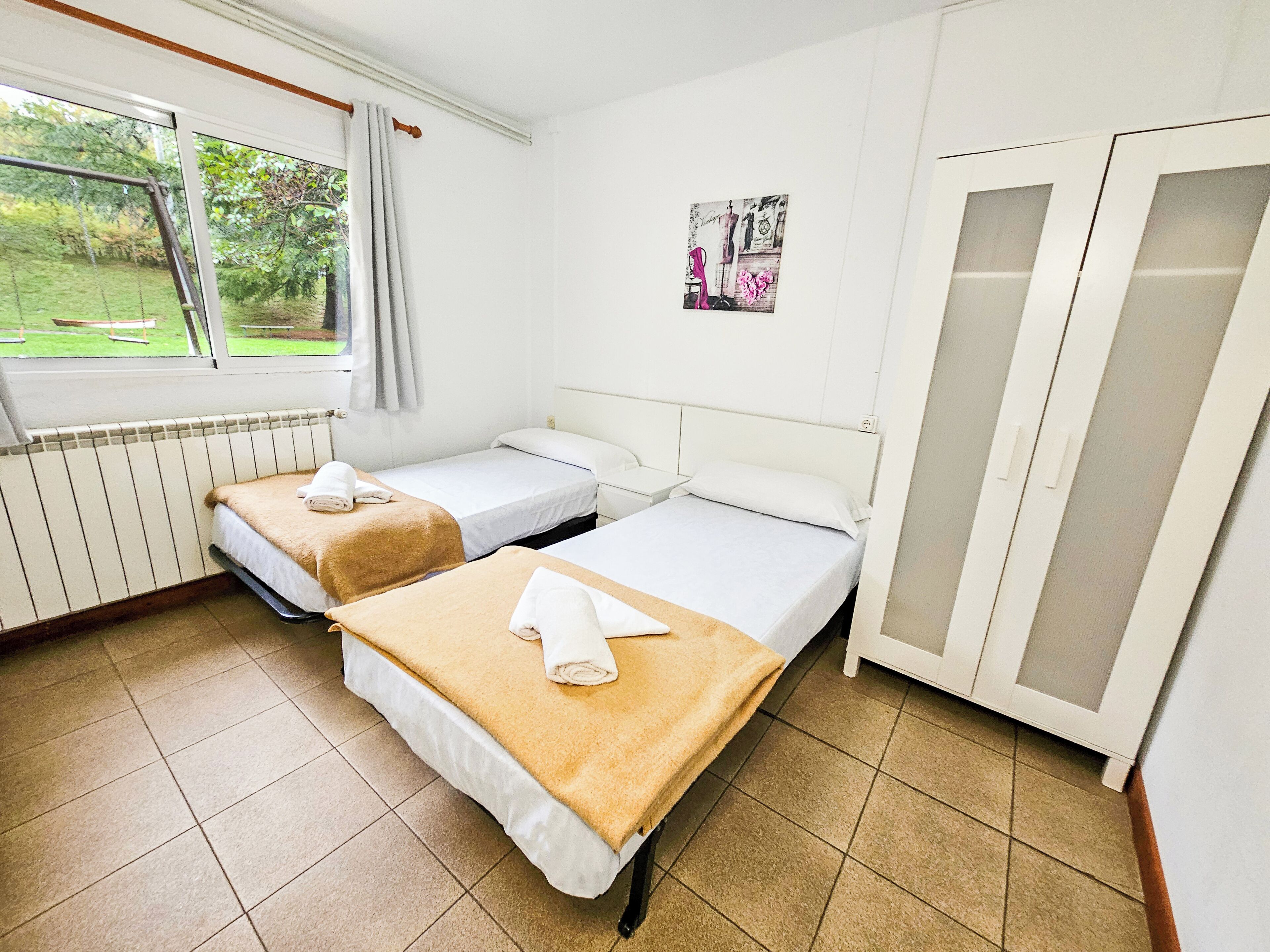 Apartment, 1 Bedroom | 1 bedroom, individually decorated, individually furnished