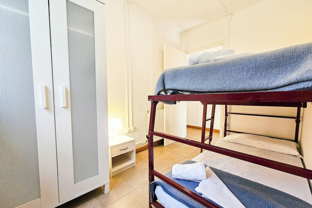 Appartement, 2 slaapkamers (6 pax) | 1 slaapkamer, individueel gedecoreerd, individueel gemeubileerd