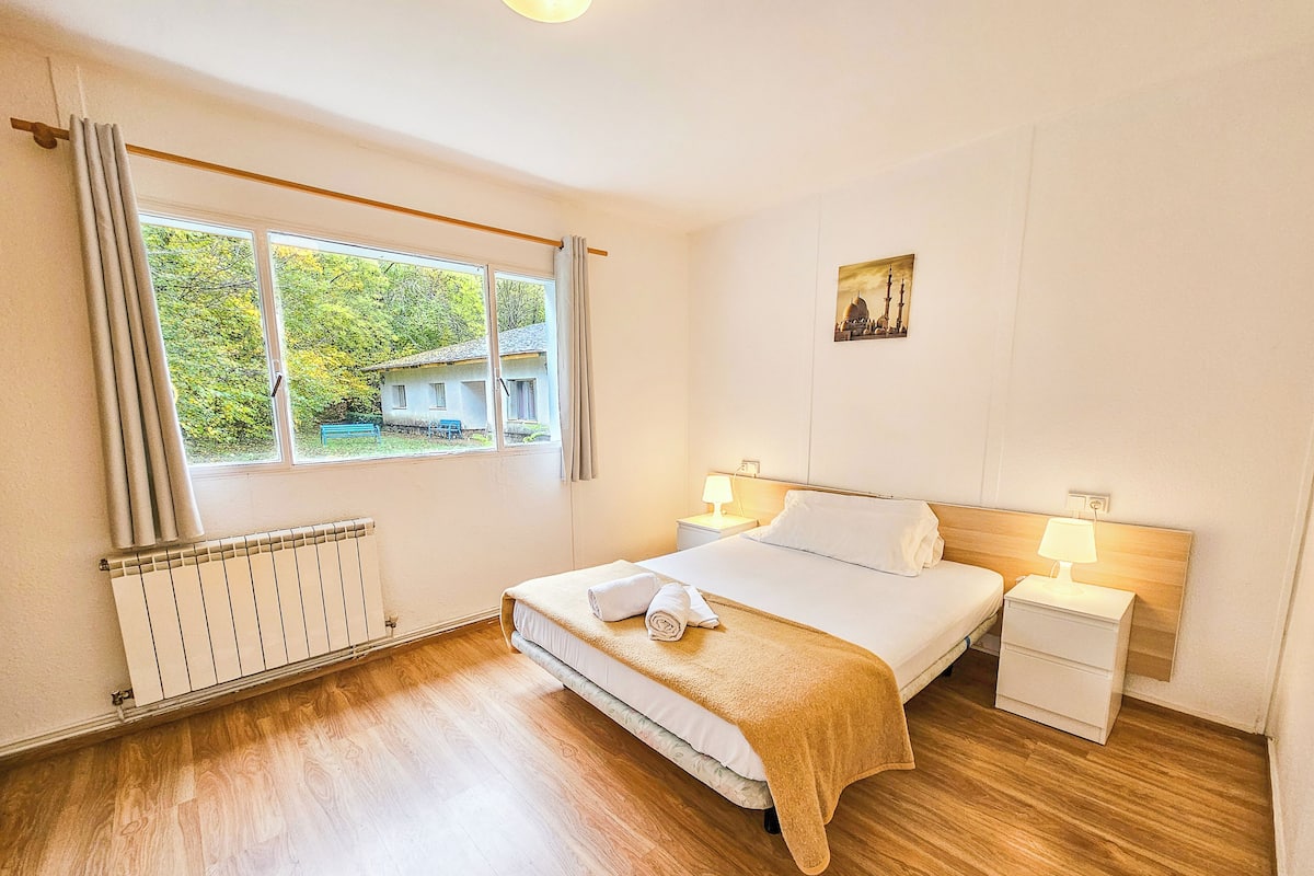Appartement, 3 slaapkamers (8 pax) | 1 slaapkamer, individueel gedecoreerd, individueel gemeubileerd