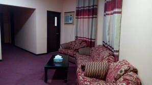 TV - Aston Hotel Suites (Muscat)
