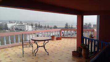 Apartment | Terrace/patio