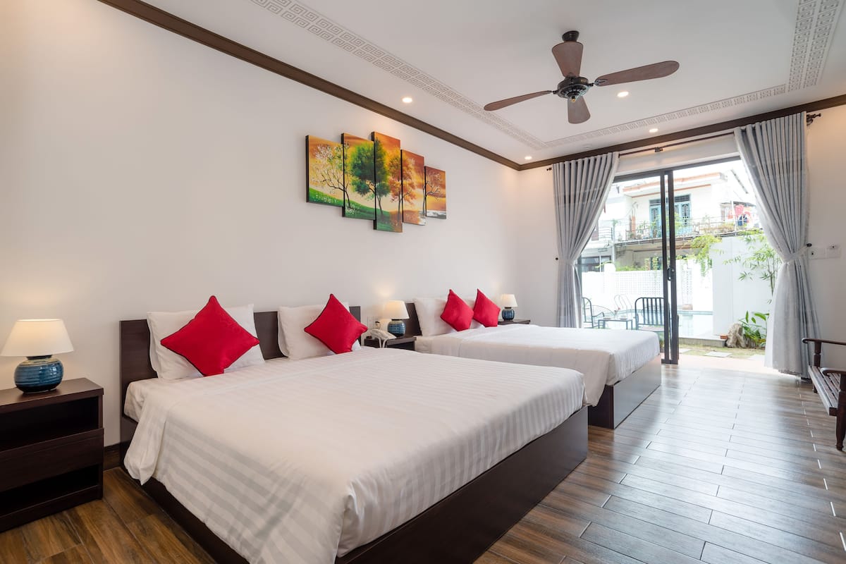 Family Room, Pool View, Poolside | Minibar, in-room safe, desk, blackout curtains